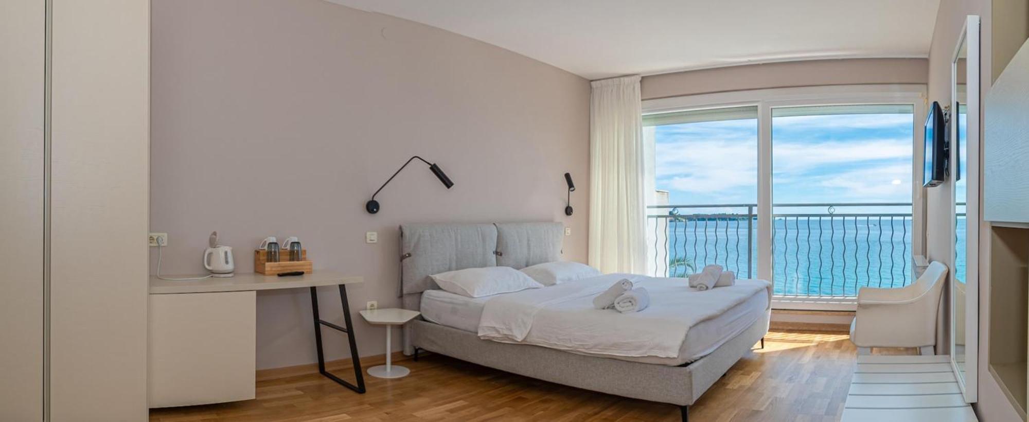Bed & Breakfast Blu Locanda ロヴィニ エクステリア 写真