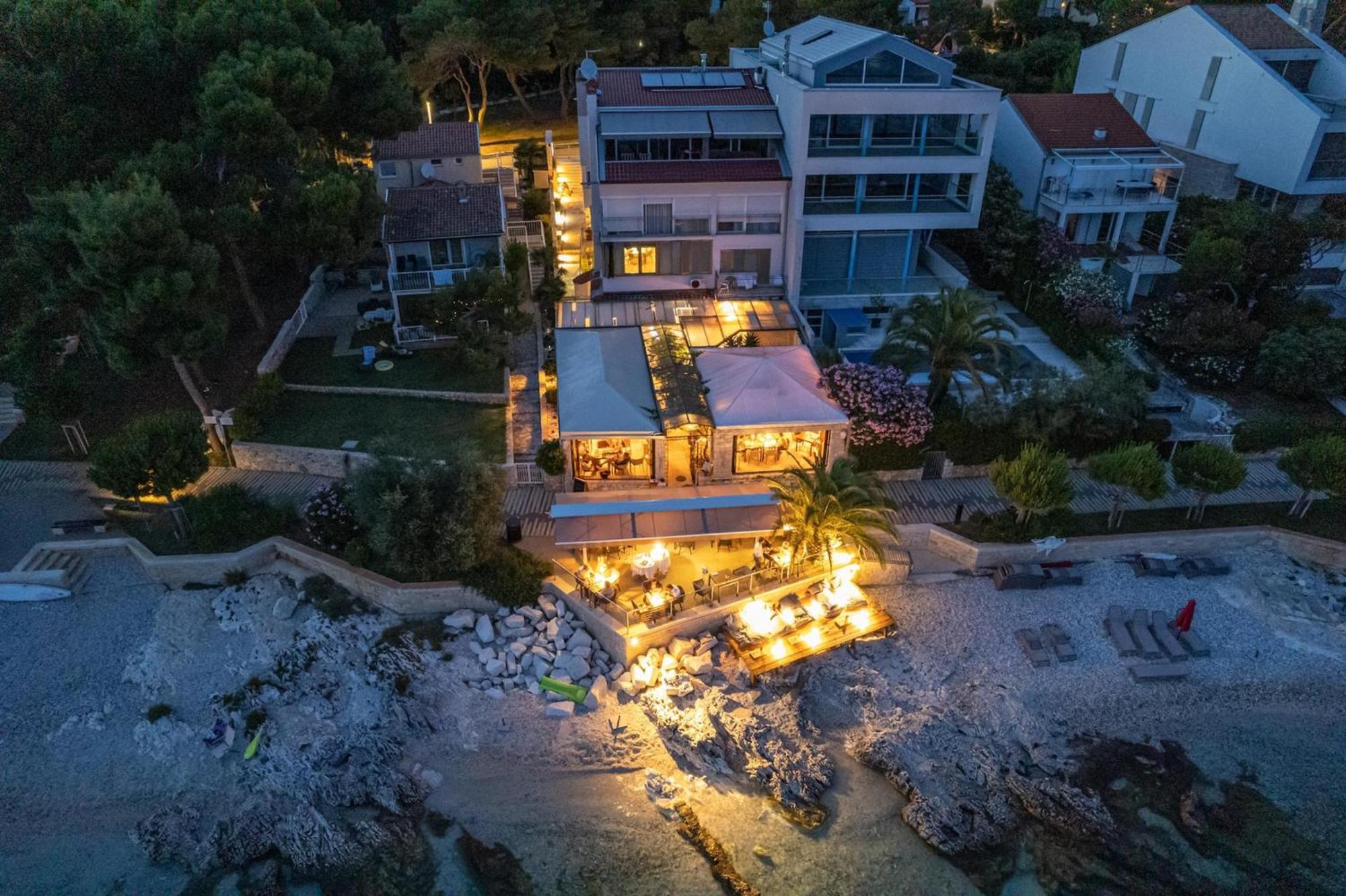 Bed & Breakfast Blu Locanda ロヴィニ エクステリア 写真
