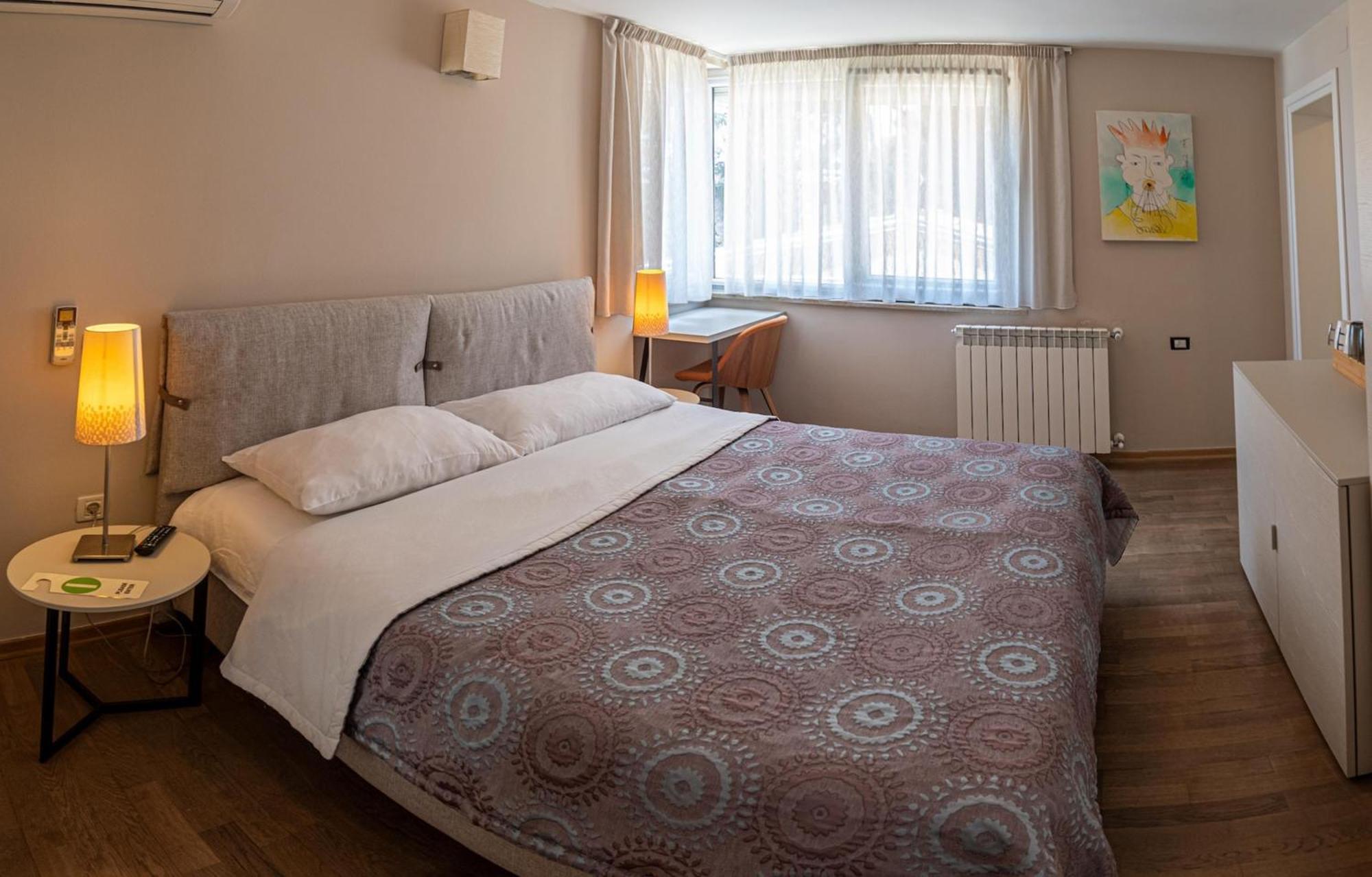 Bed & Breakfast Blu Locanda ロヴィニ エクステリア 写真