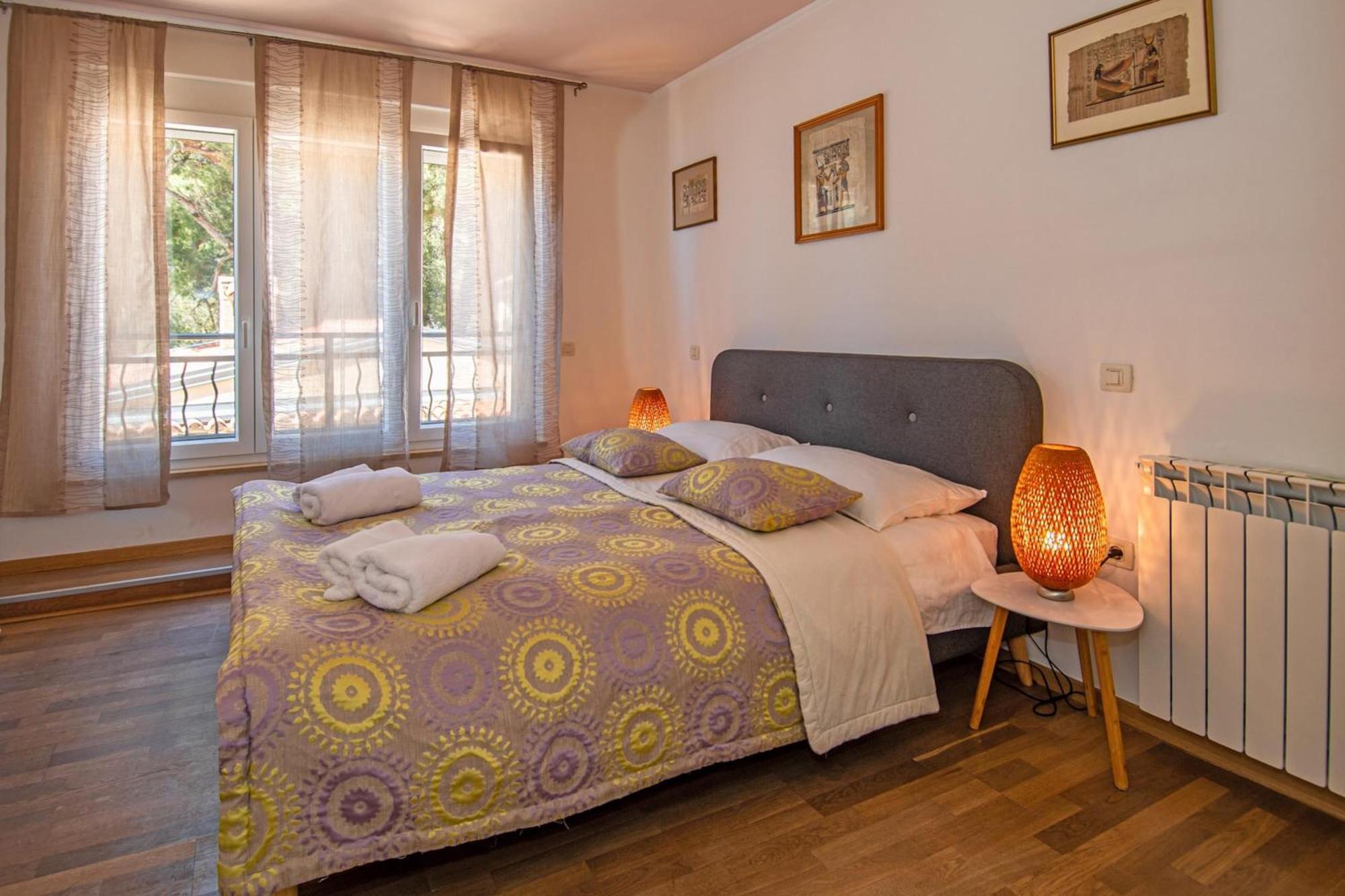 Bed & Breakfast Blu Locanda ロヴィニ エクステリア 写真