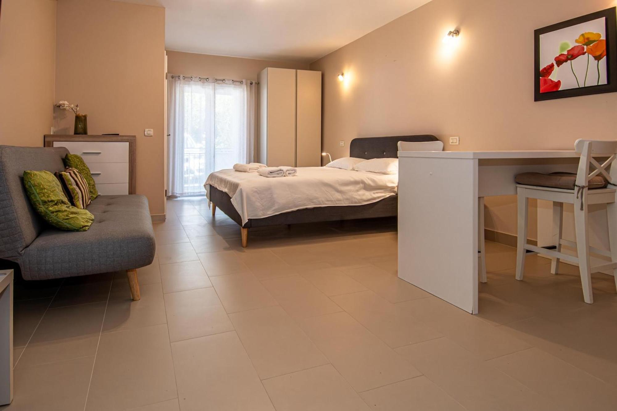 Bed & Breakfast Blu Locanda ロヴィニ エクステリア 写真