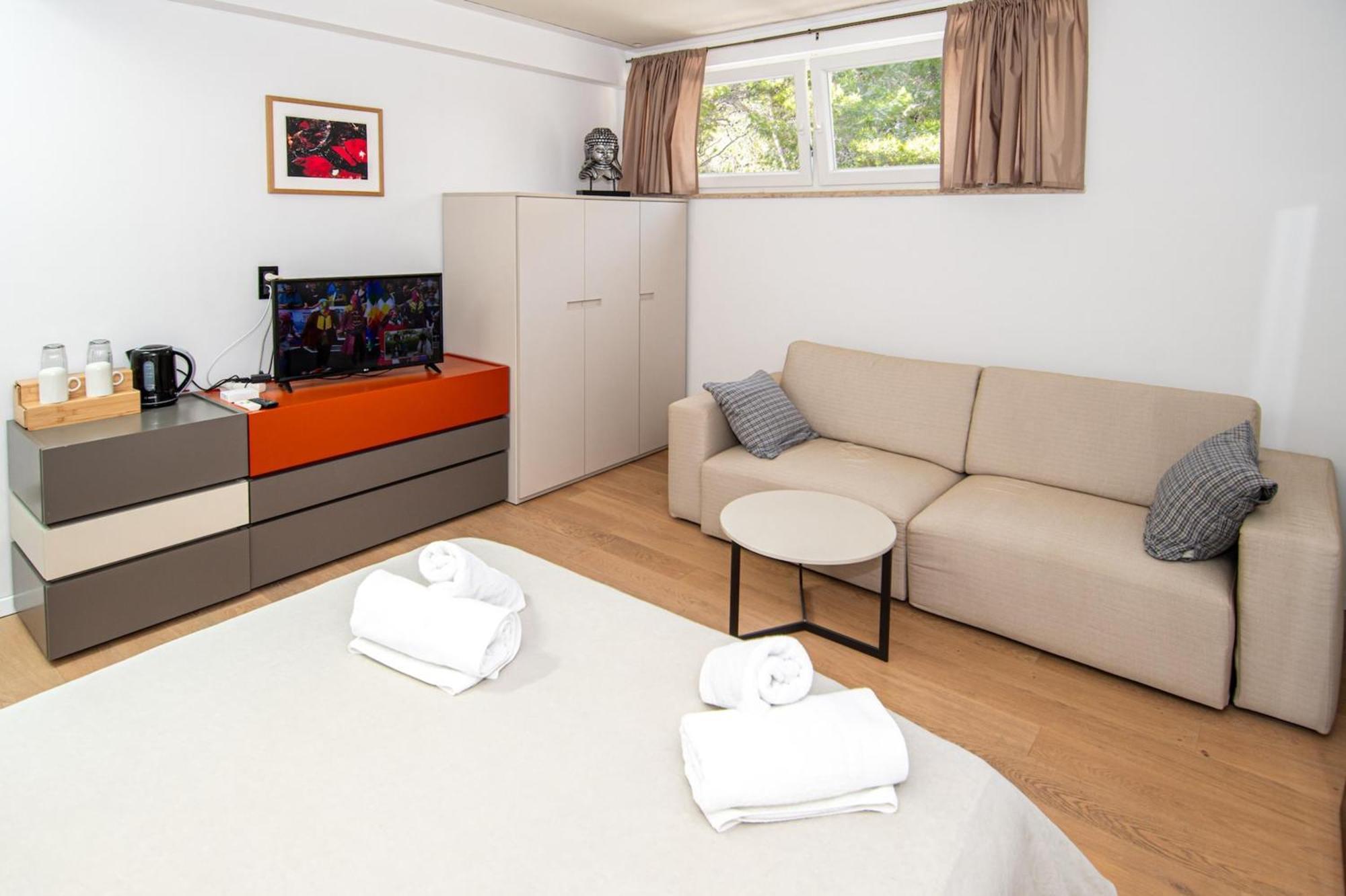 Bed & Breakfast Blu Locanda ロヴィニ エクステリア 写真