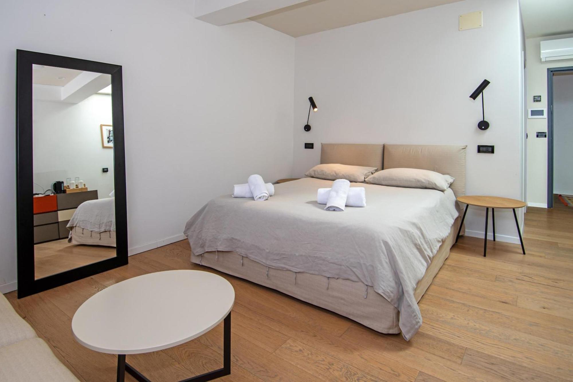 Bed & Breakfast Blu Locanda ロヴィニ エクステリア 写真
